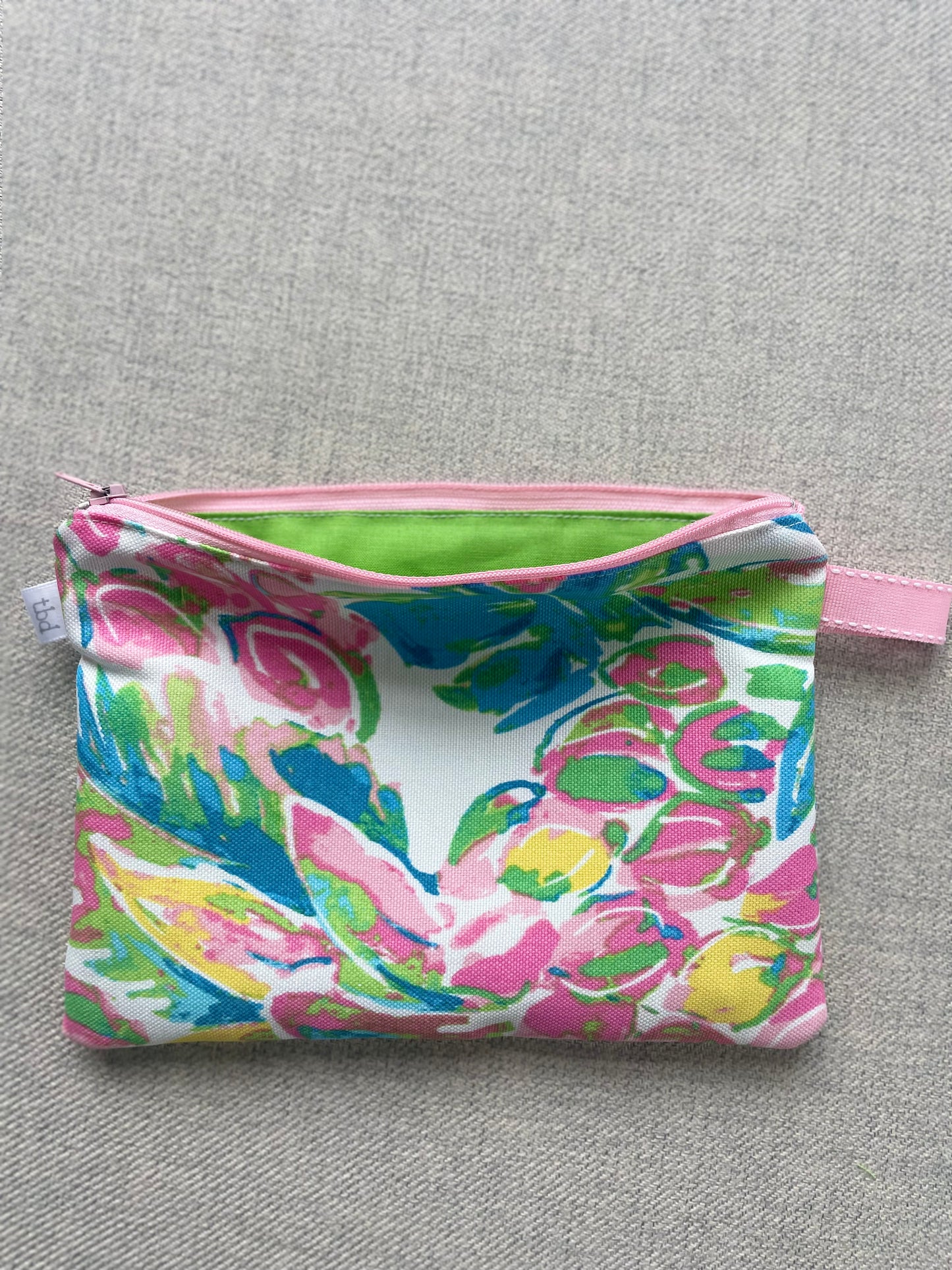 Makeup Pouch - Pink Pastel