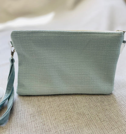 Clutch / Wristlet Lt Blue Weave Mini