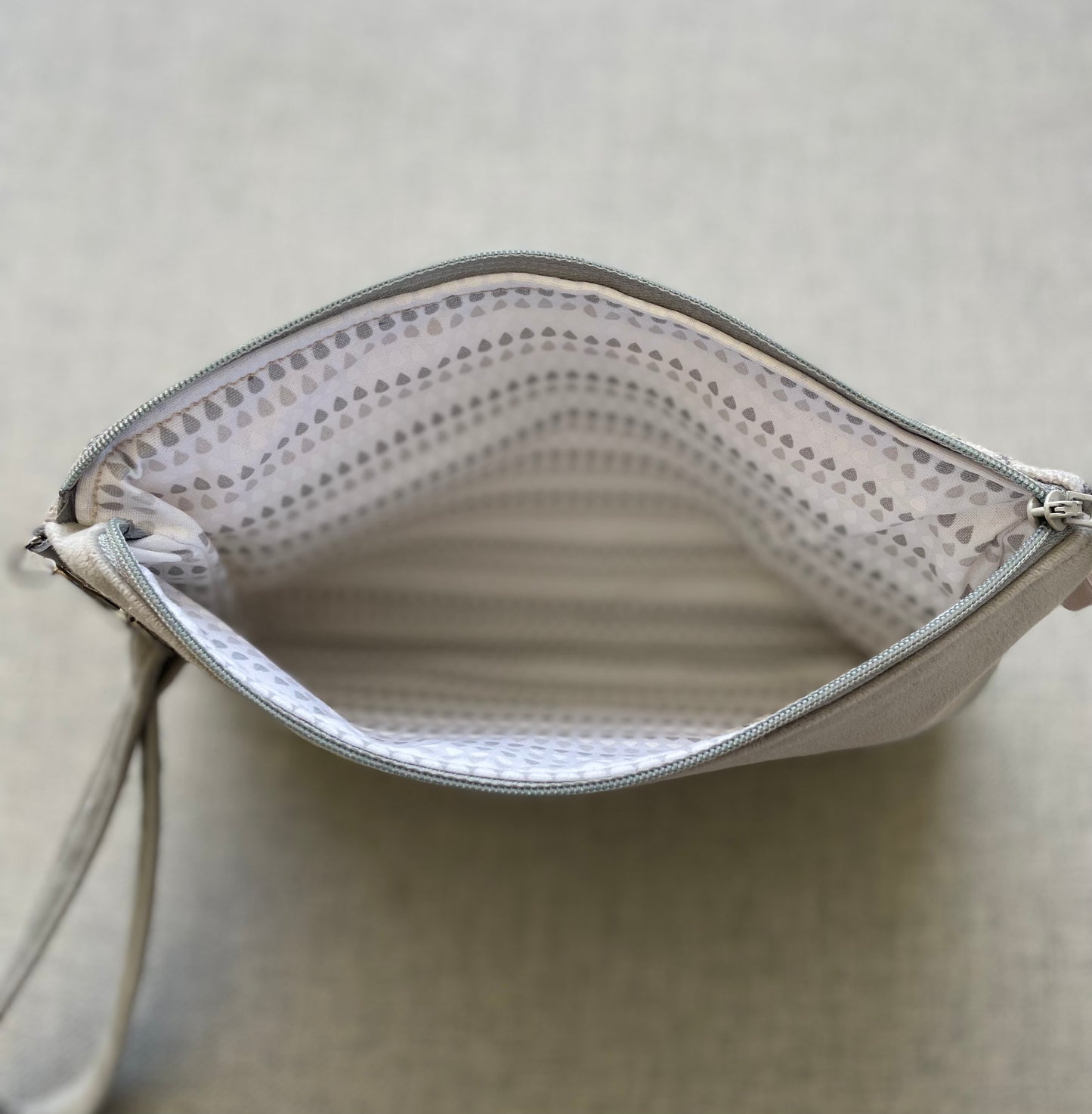 Clutch / Wristlet Gray Stripe