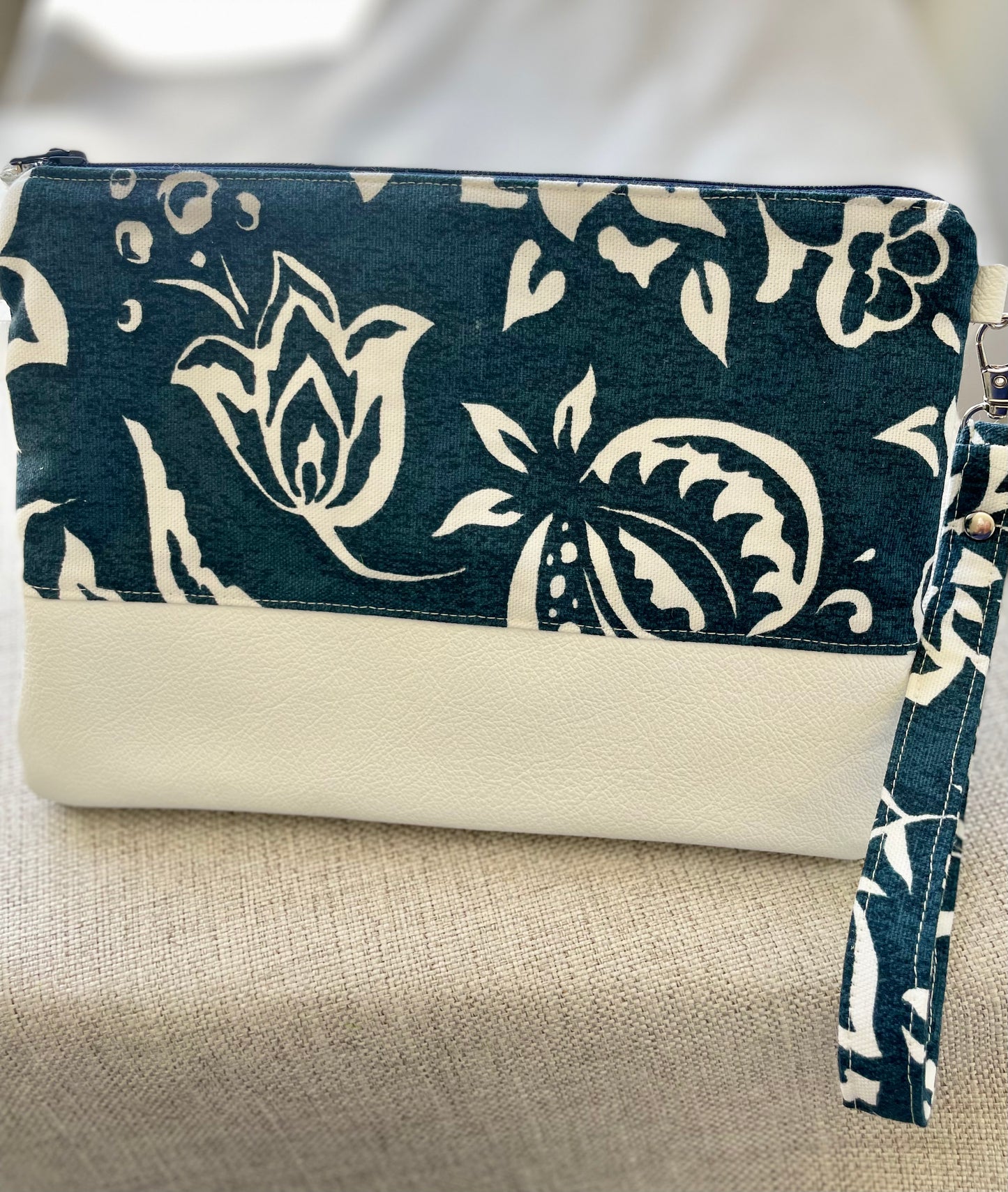 Convertible Purse - Navy & White Floral