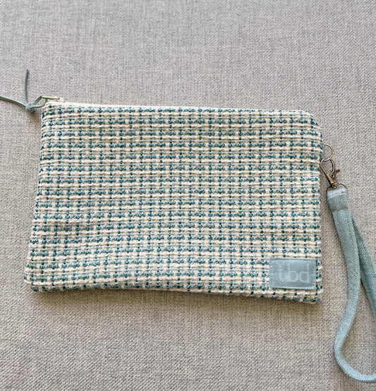 Clutch / Wristlet Lt. Blue Weave